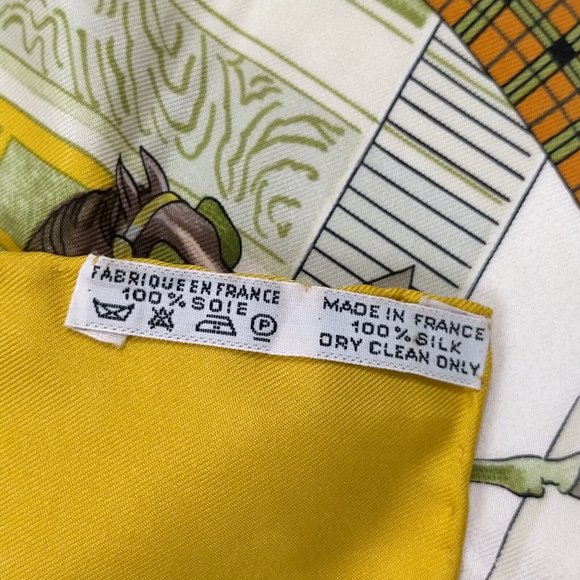 Hermes scarf Carre 90 Yellows Silk100% Authentic Ledoux - Picture 4 of 10